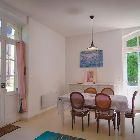 La Maison De Valentine Guest house