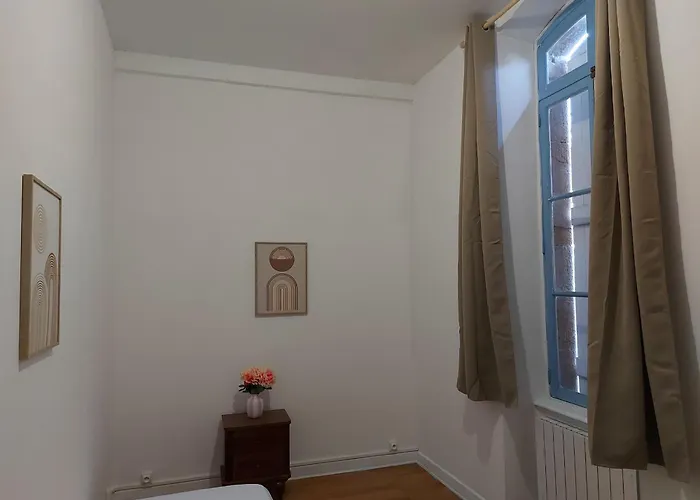 La Maison De Valentine Гостевой дом Theneuille